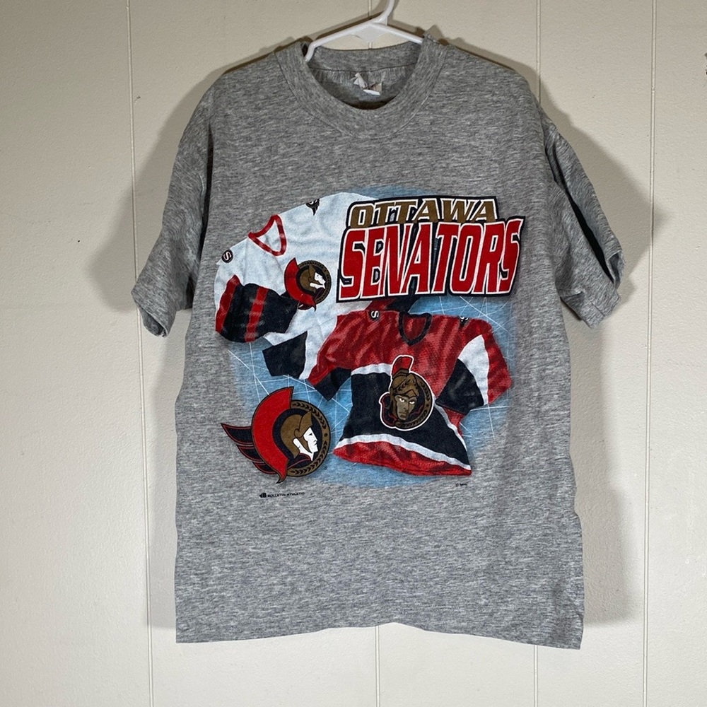 Gray Ottawa Senators Graphic T-Shirt kids size small